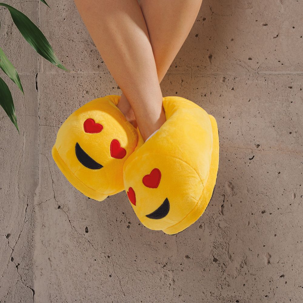 pantufa-emoji-apaixonado-pe